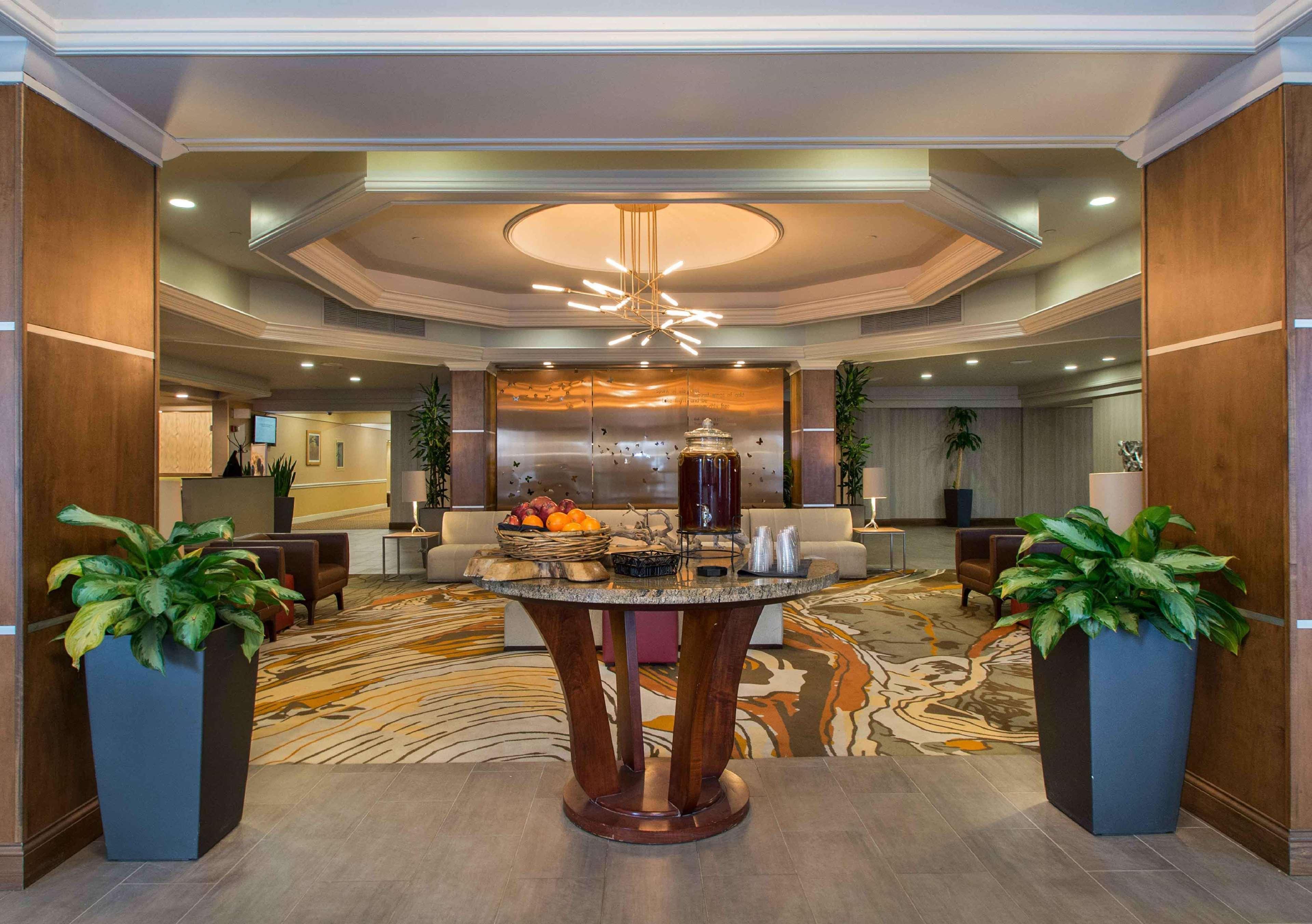 Doubletree By Hilton Cleveland East Beachwood Eksteriør billede