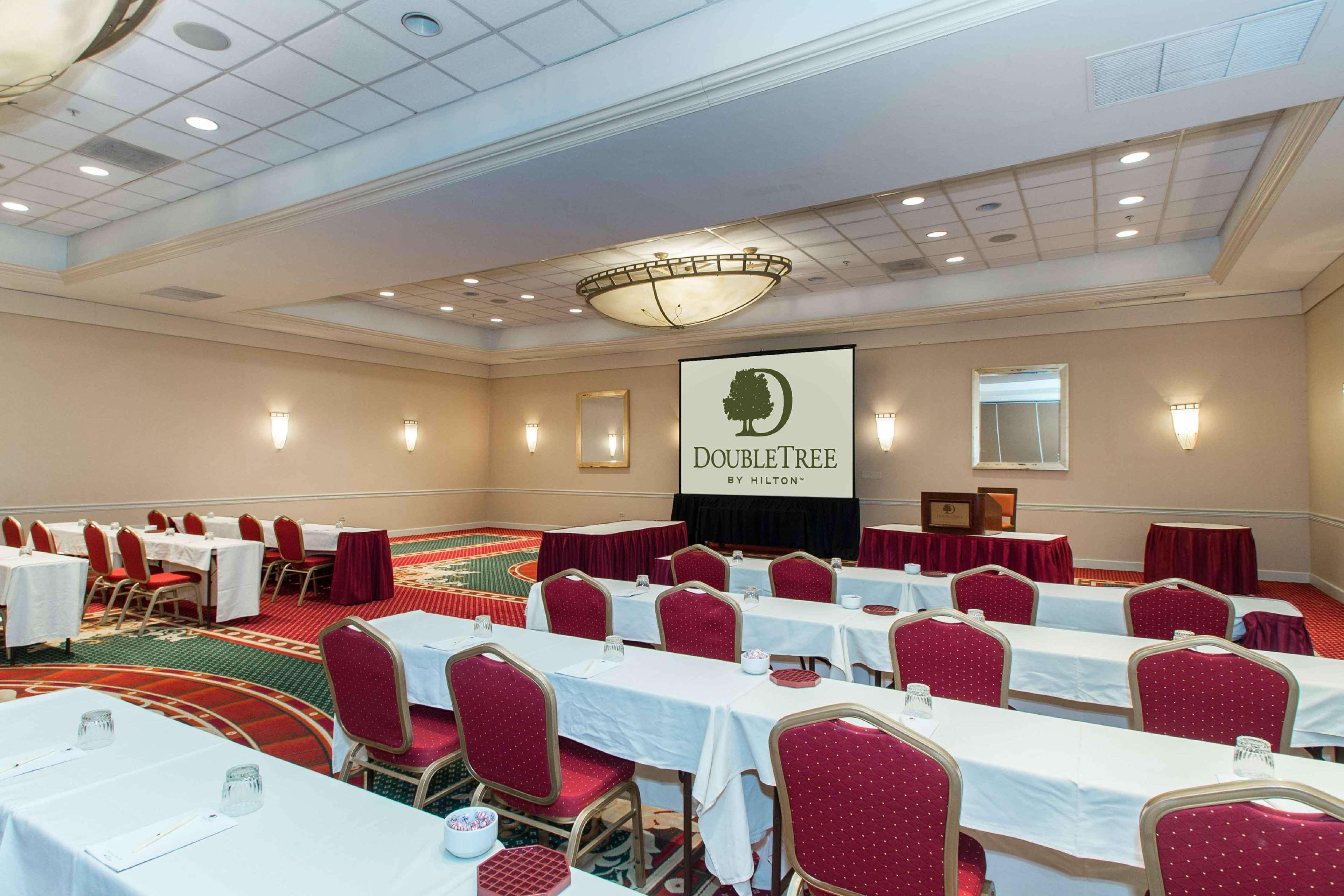Doubletree By Hilton Cleveland East Beachwood Eksteriør billede
