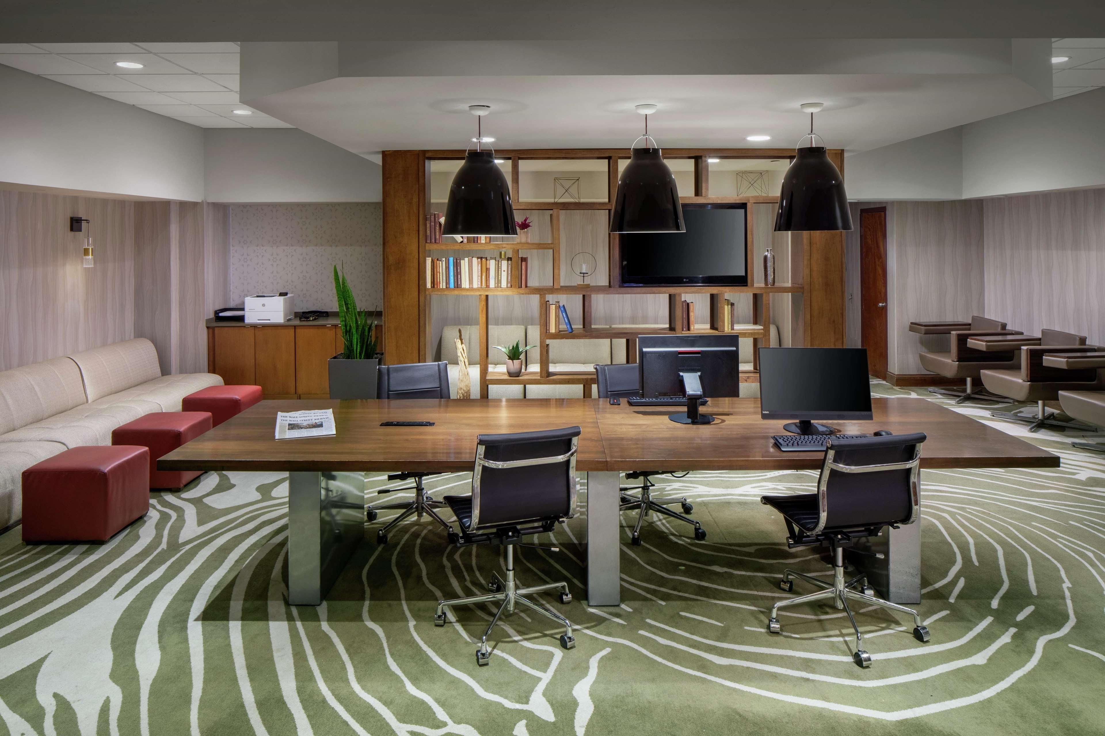 Doubletree By Hilton Cleveland East Beachwood Eksteriør billede