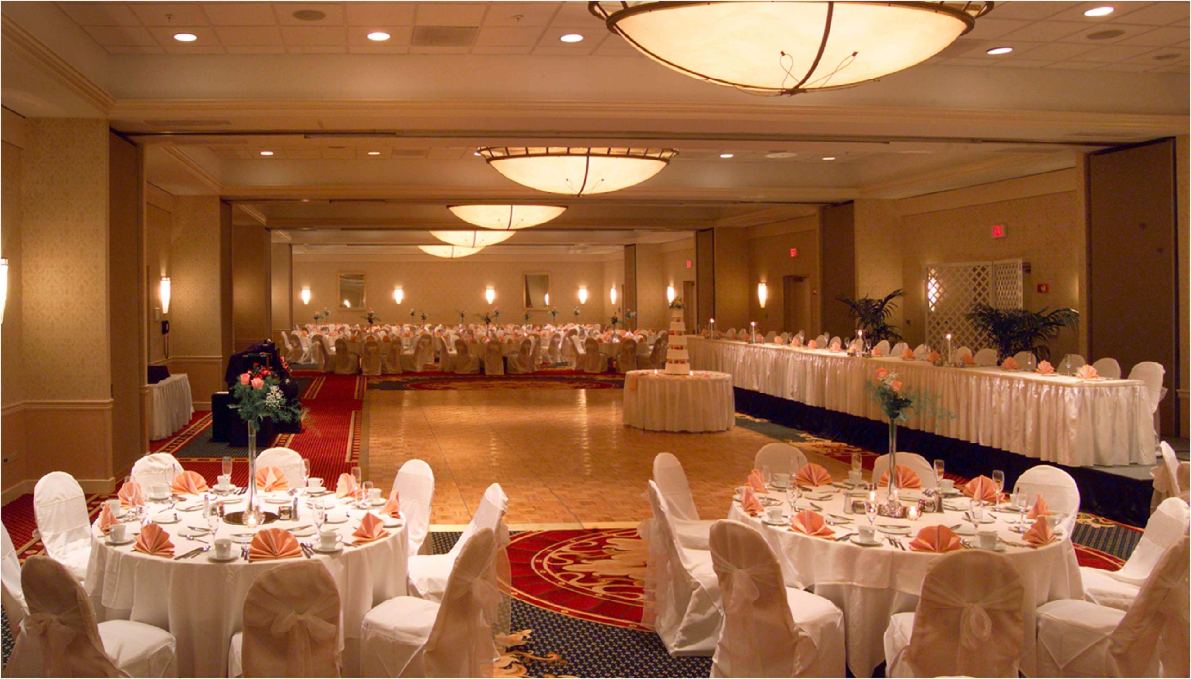 Doubletree By Hilton Cleveland East Beachwood Eksteriør billede