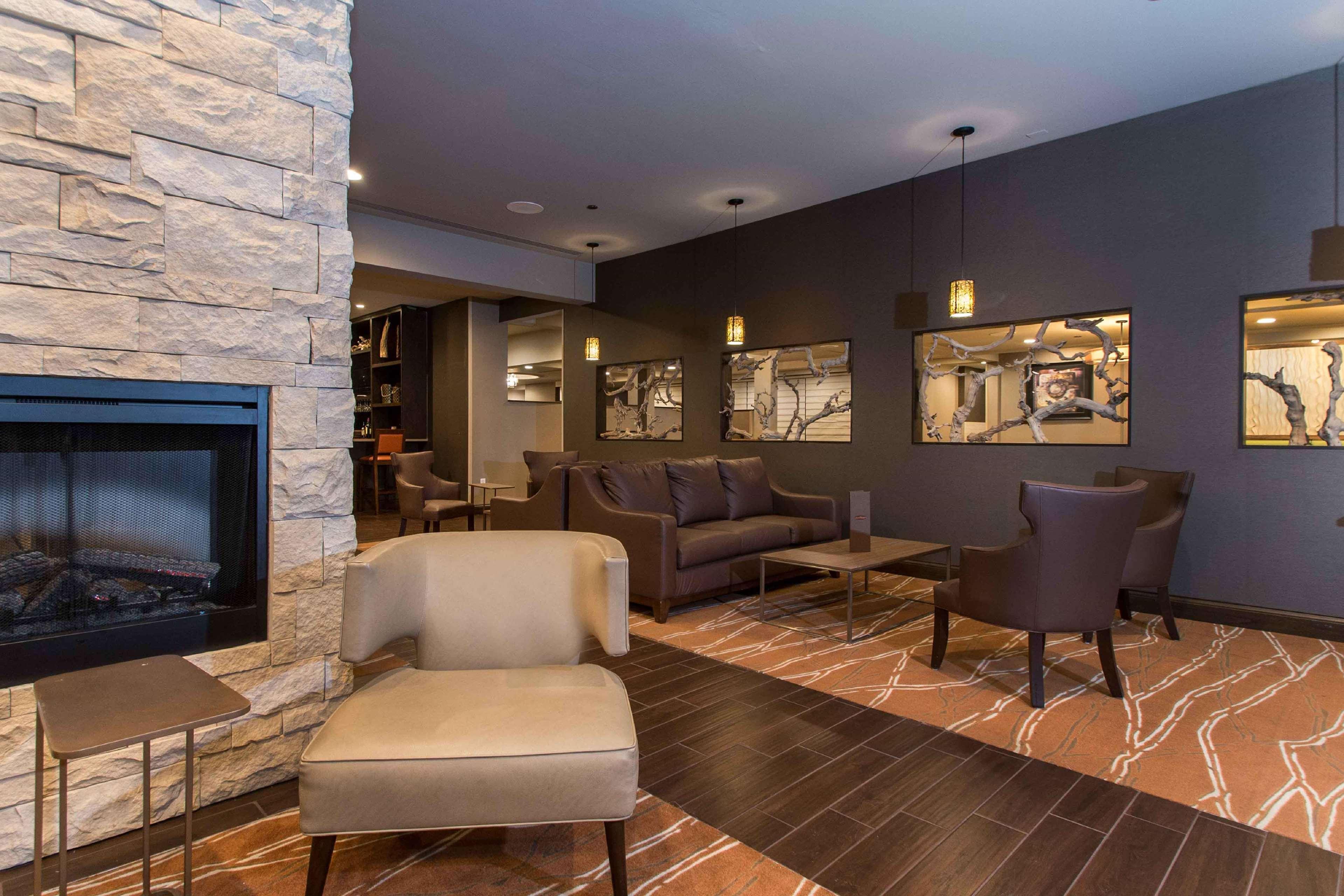 Doubletree By Hilton Cleveland East Beachwood Eksteriør billede